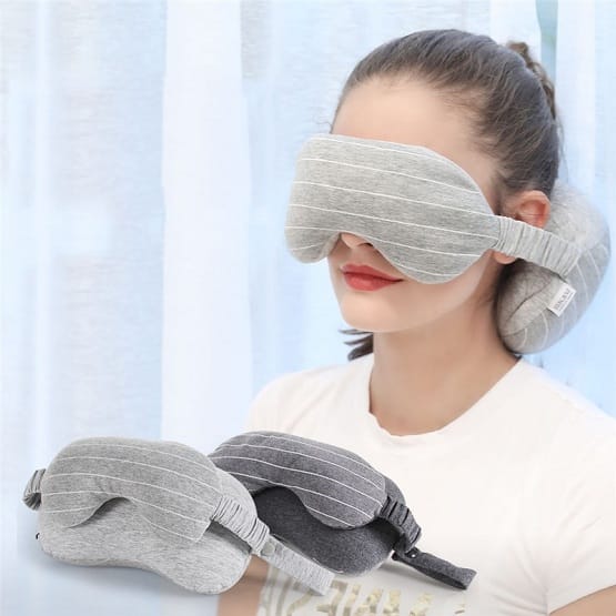 TRAVEL MASK AND PILLOW