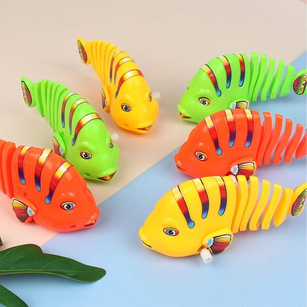 Plastic Wind-Up Wiggle Fish Toys-4PCS